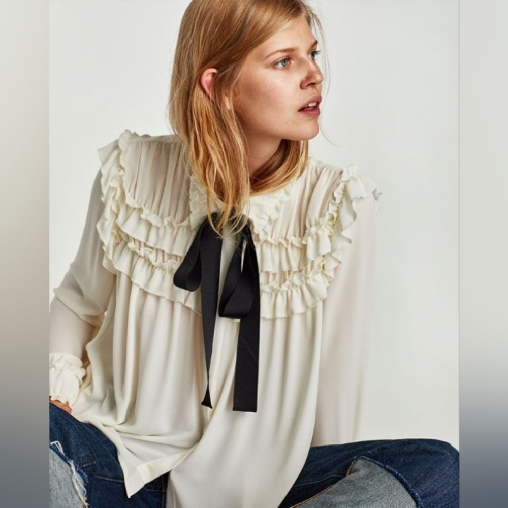 NWOT ZARA S/M Elegant Cream Ruffle Blouse